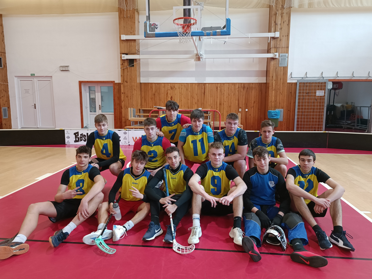 okno uzav�ete kliknut�m !